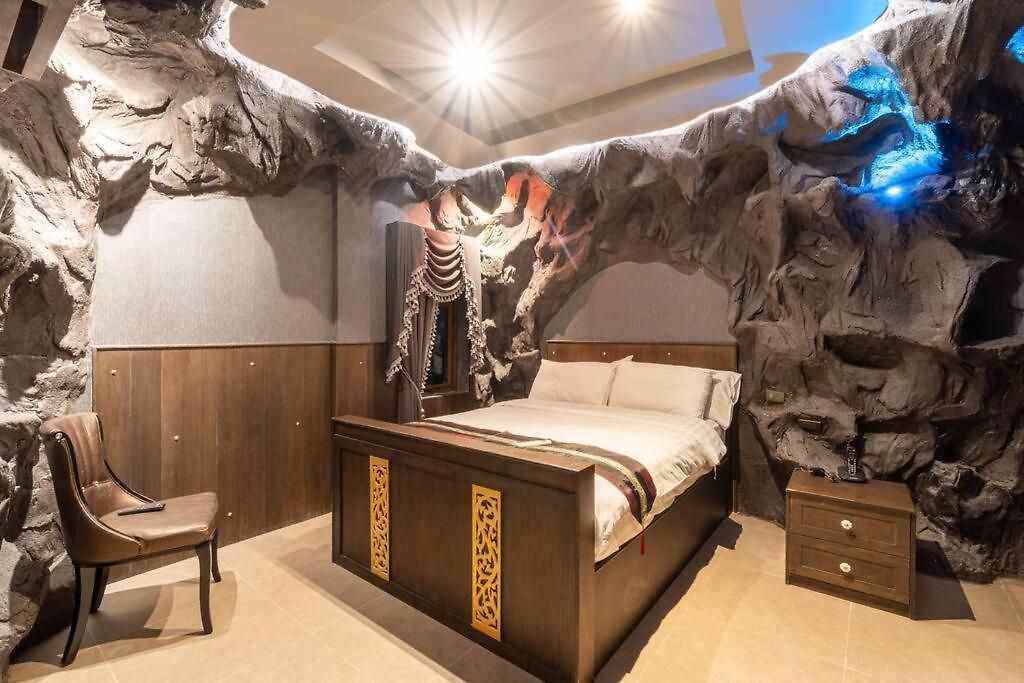 The Castle Pratumnak Hill 6 Bedroom อพาร์ทเม้น