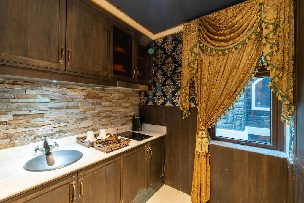 The Castle Pratumnak Hill 6 Bedroom อพาร์ทเม้น *