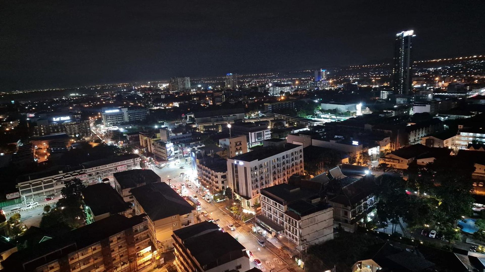 Once Seaview อพาร์ตโฮเทล