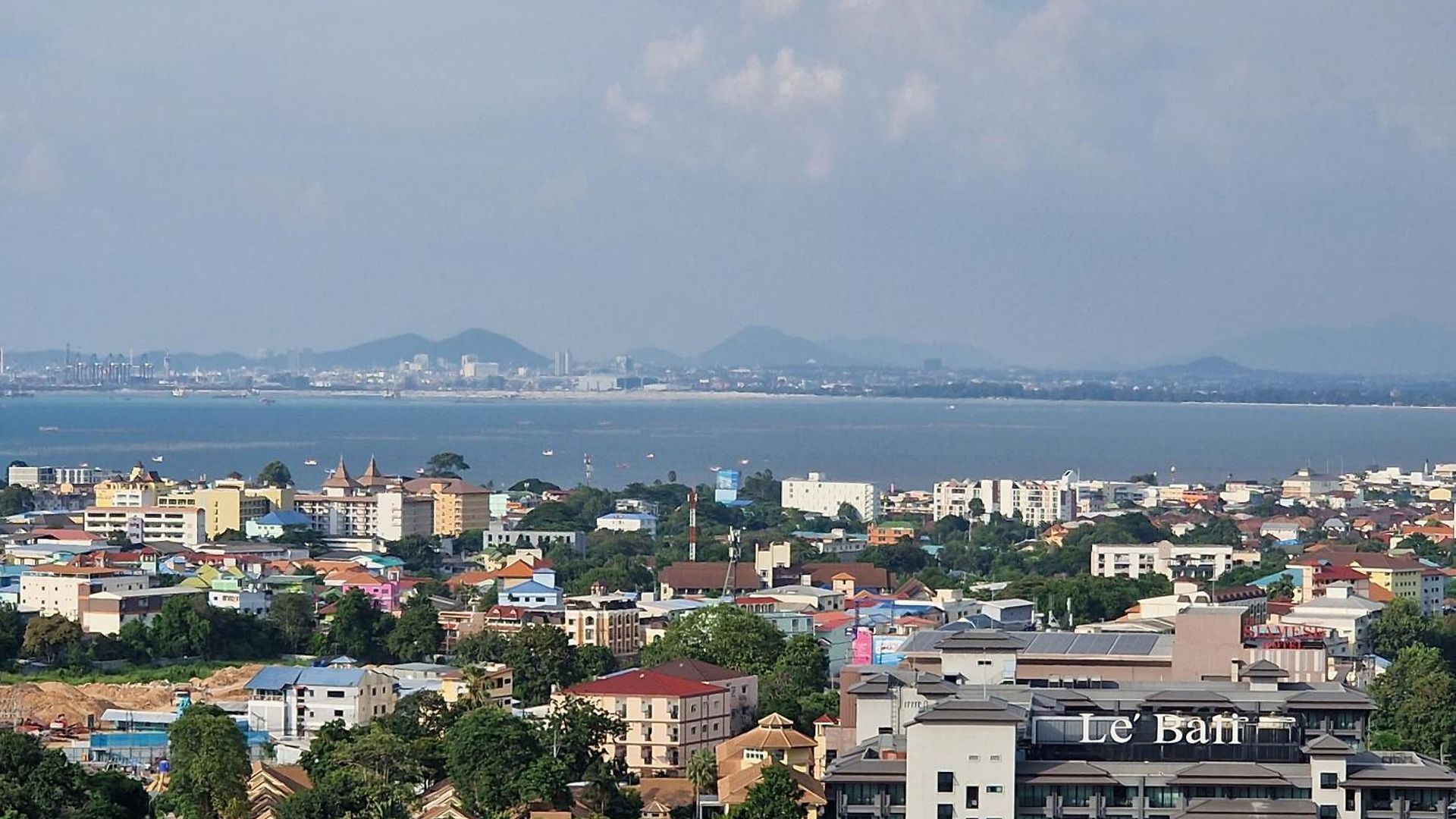 Once Seaview * Pattaya