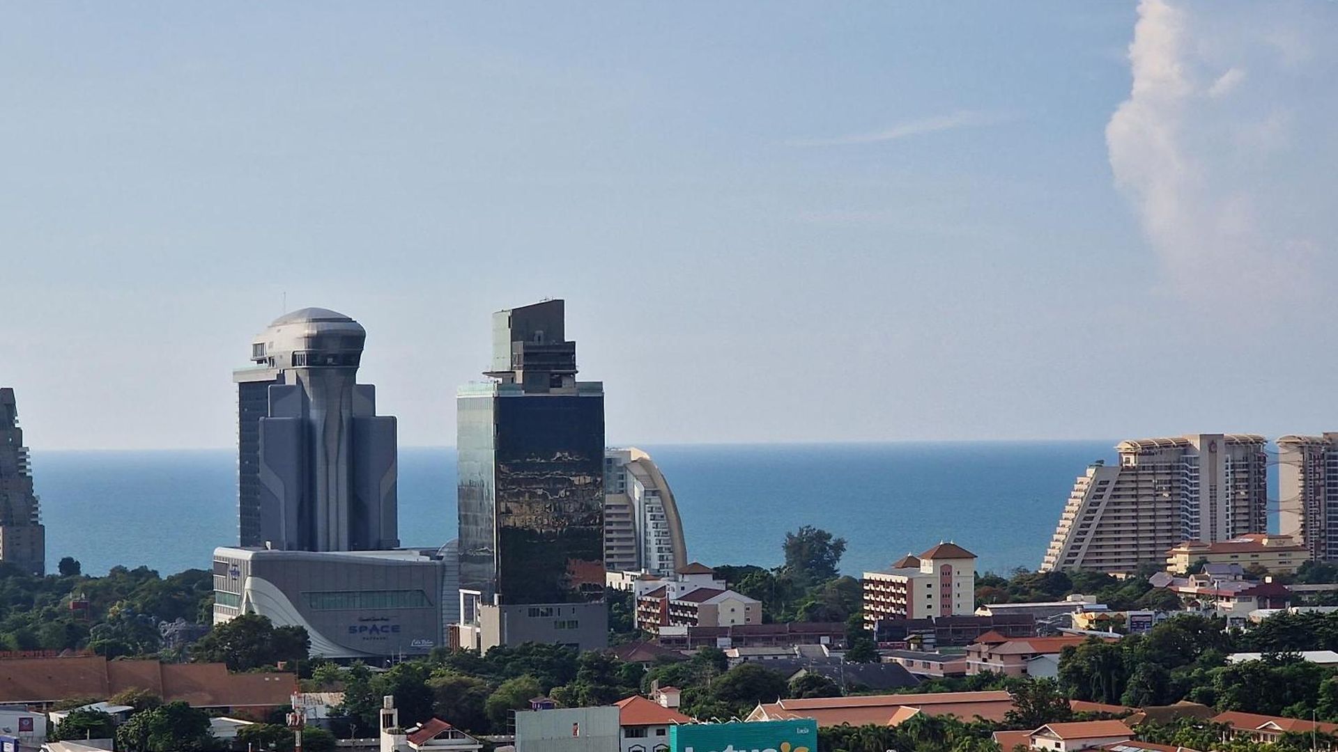 Once Seaview อพาร์ตโฮเทล Pattaya