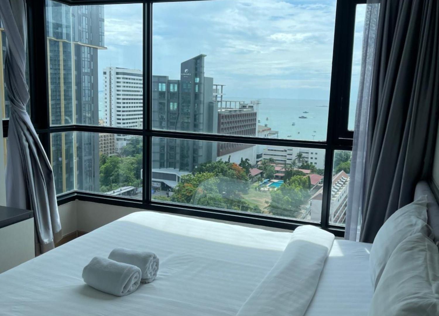 The Base By Feng อพาร์ทเม้น Pattaya