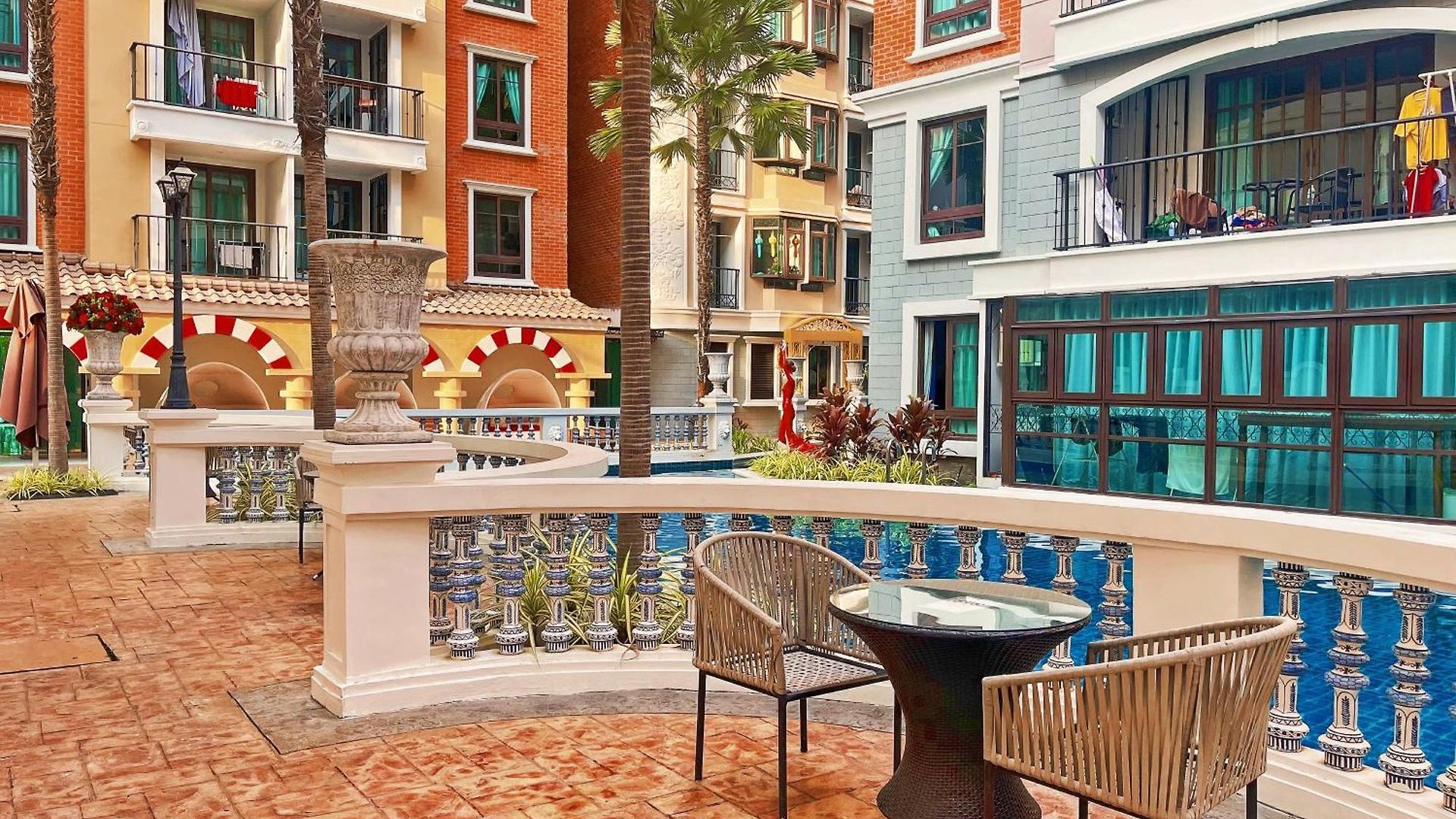 Espana Vacation Jomtien & Yahaha อพาร์ทเม้น *