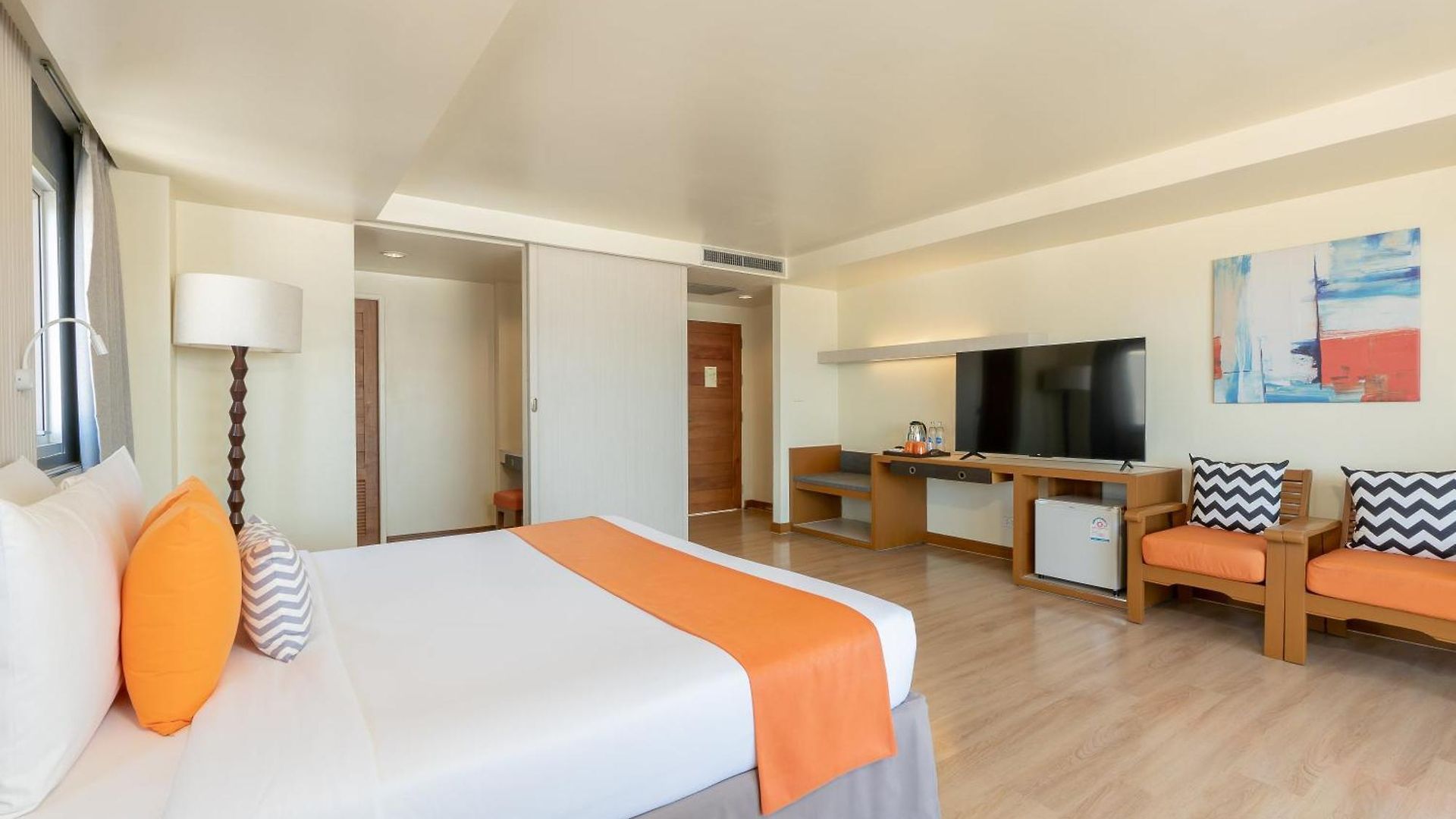 โรงแรม Sunshine & Residences Pattaya