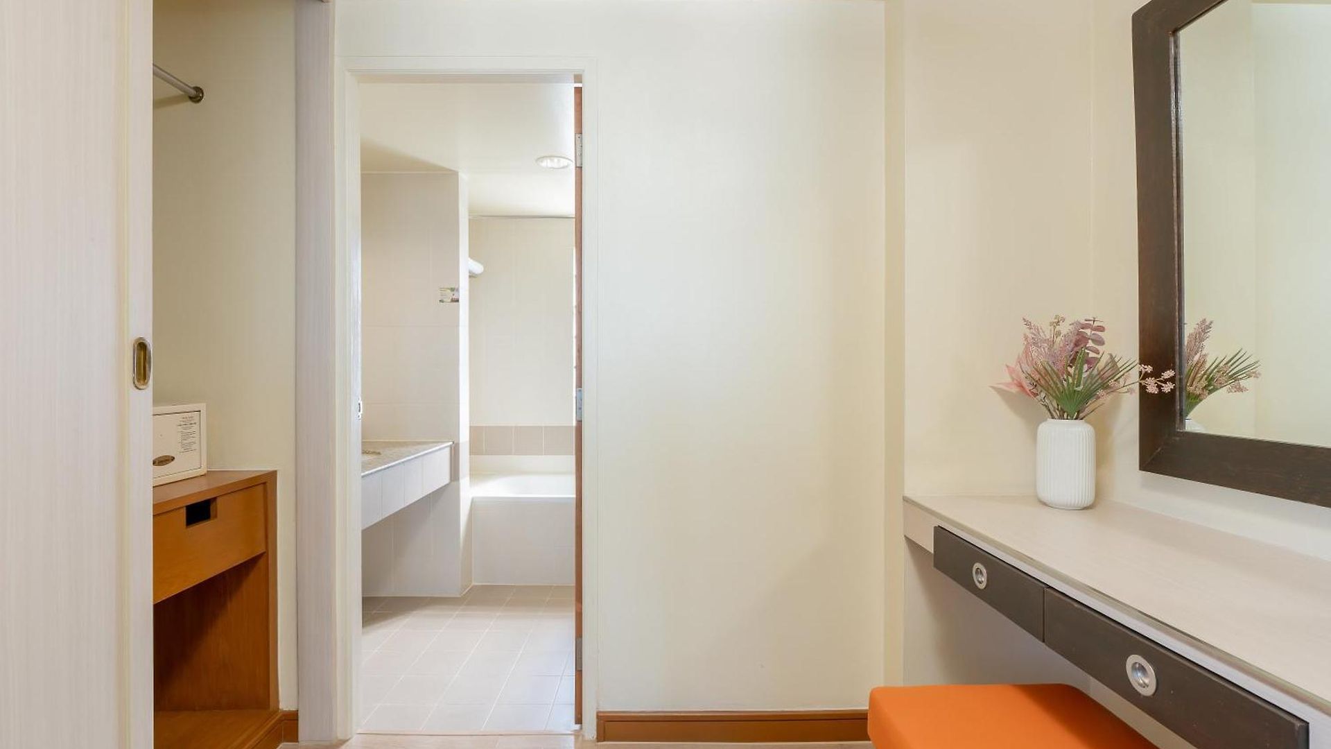 Sunshine & Residences 3* Pattaya