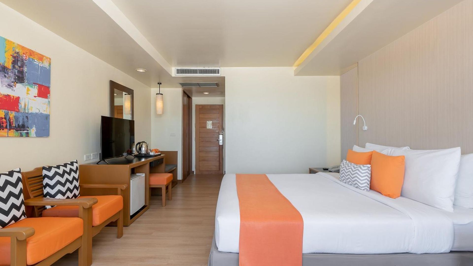 Sunshine & Residences โรงแรม 3*