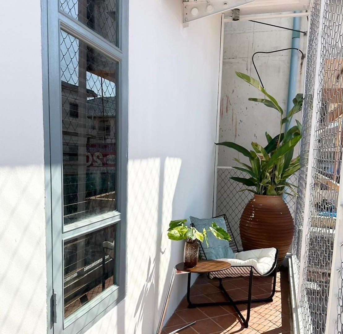 โรงแรม After-grad Poshtel *