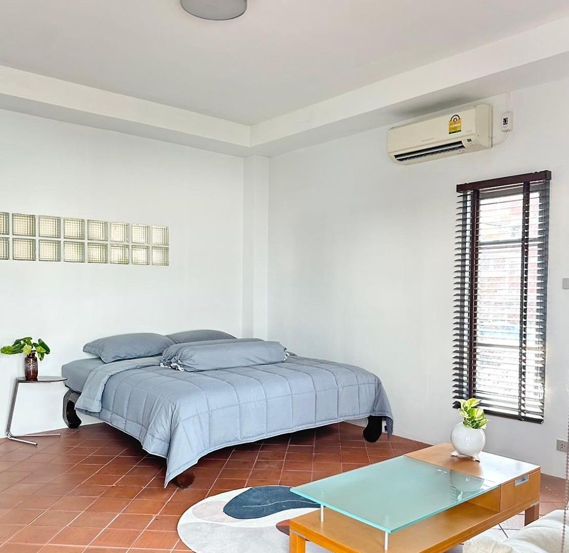 After-grad Poshtel โรงแรม *