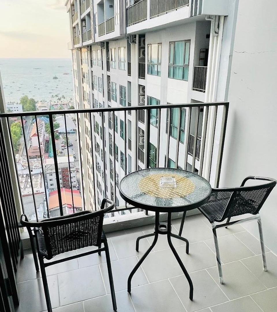 The Base 2 Bed 2 Bath By Numam Pattaya
