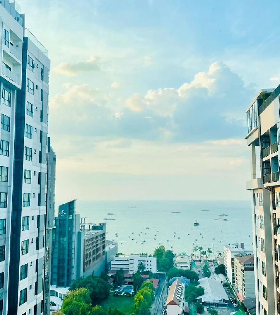 The Base 2 Bed 2 Bath By Numam Pattaya