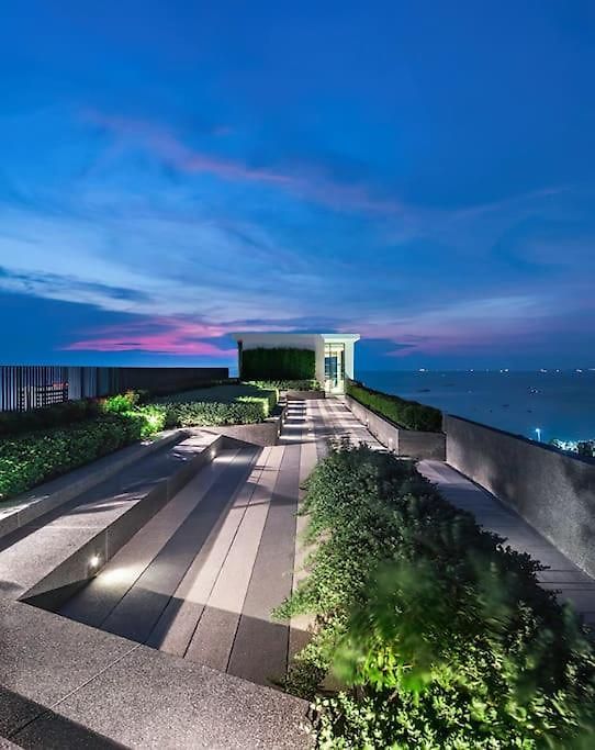 อพาร์ทเม้น & Infinity Pool Of