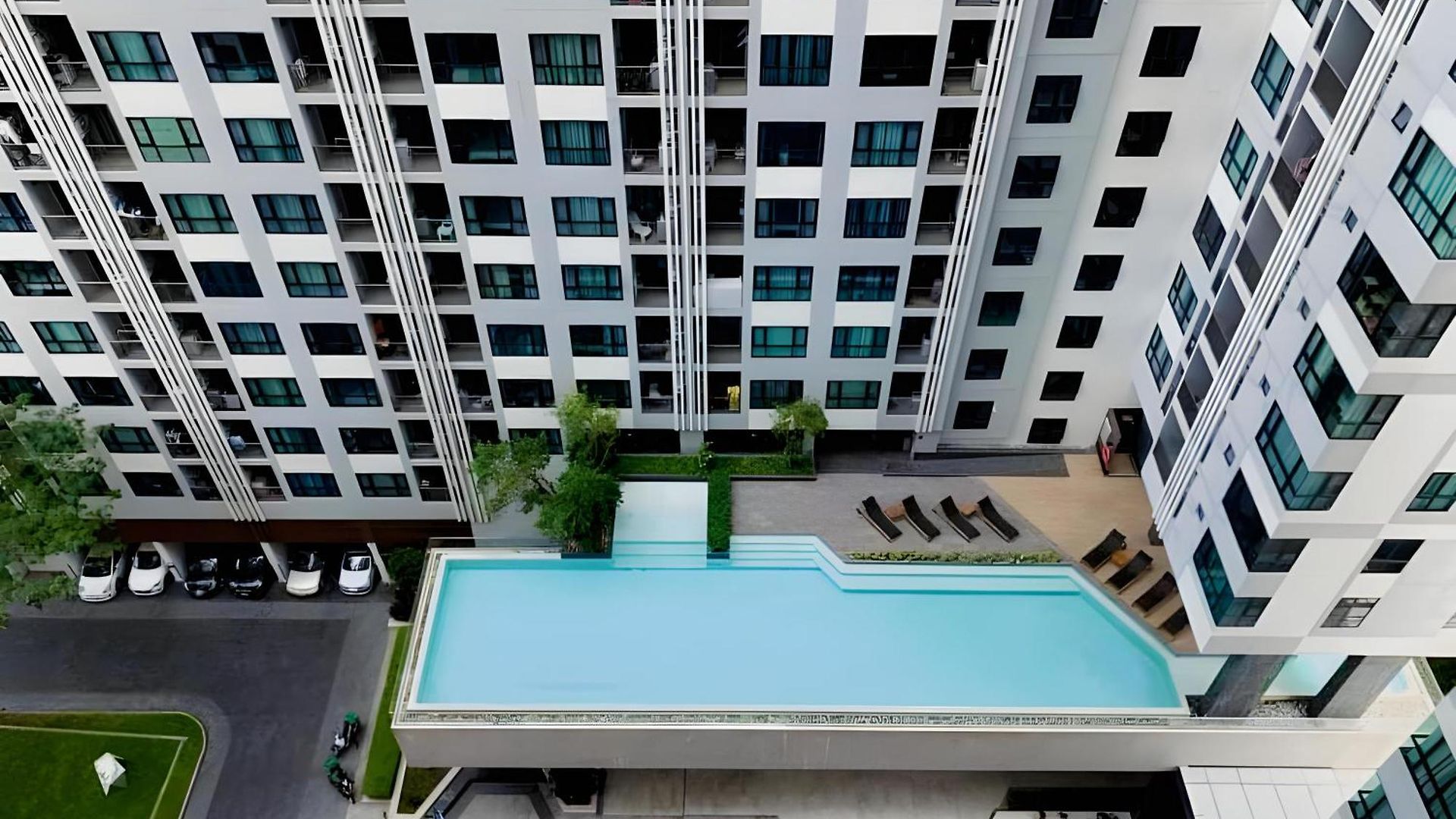 The Base At Pattaya