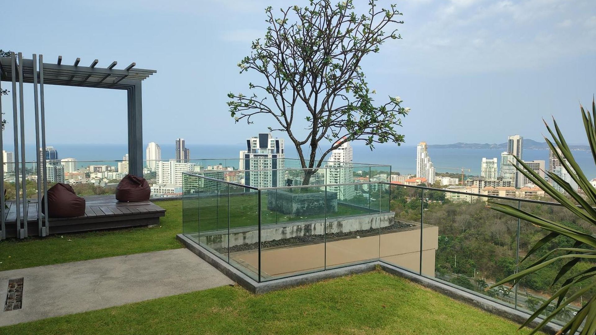 1 Bedroom Apartment, Only Mountly Pattaya