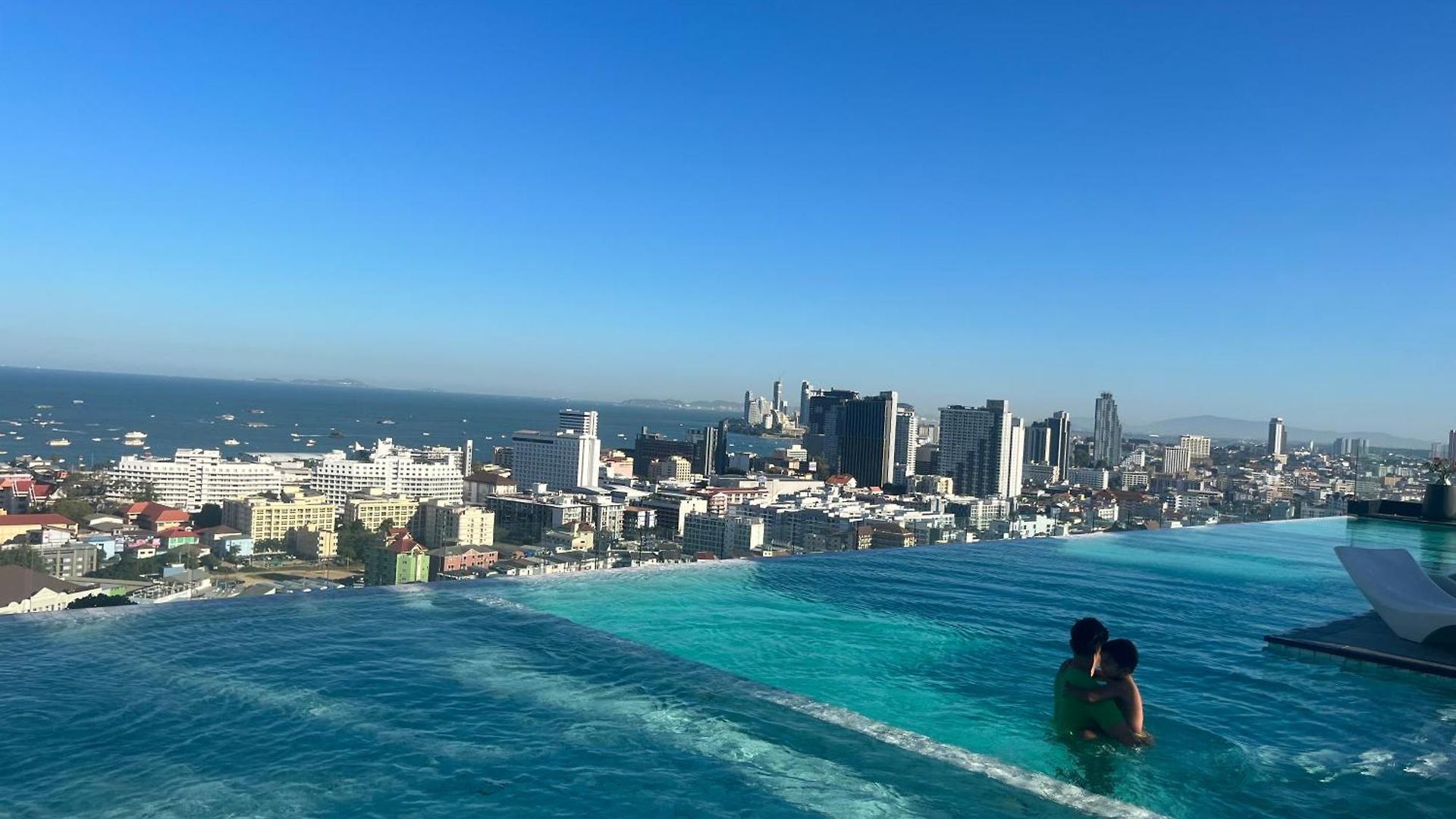 Arcadia Millennium Tower Apartment Pattaya