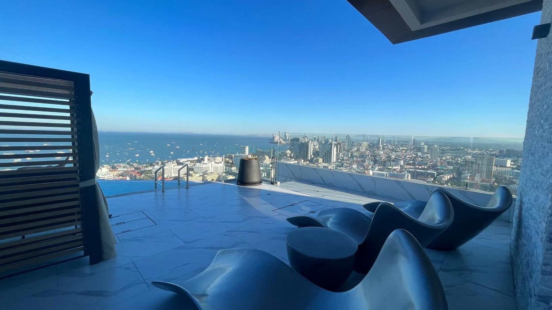 Apartment Arcadia Millennium Tower Pattaya
