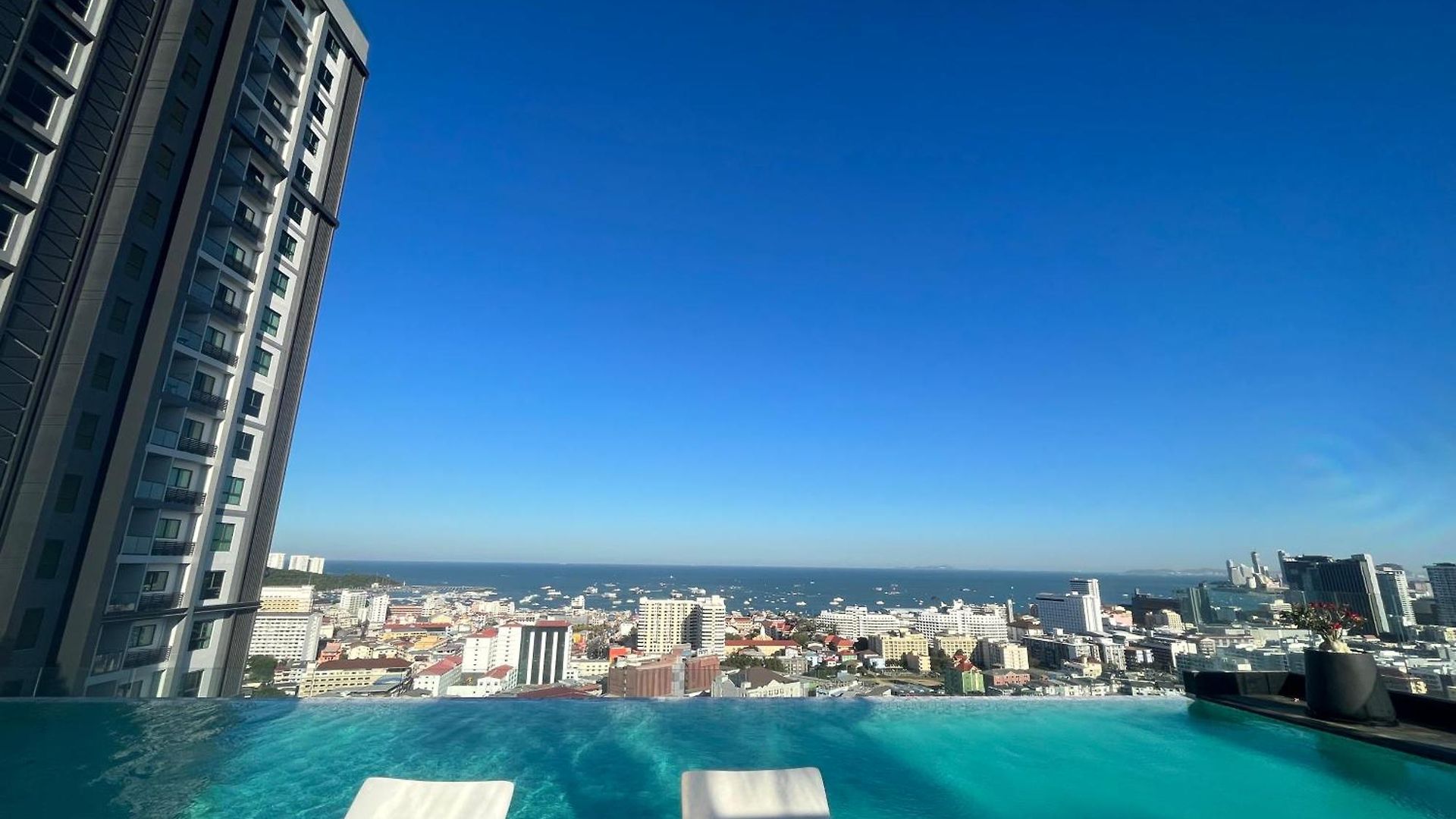 Arcadia Millennium Tower Pattaya