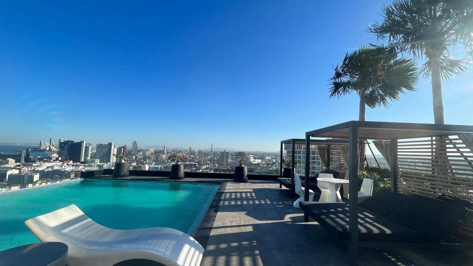 Arcadia Millennium Tower Apartment *