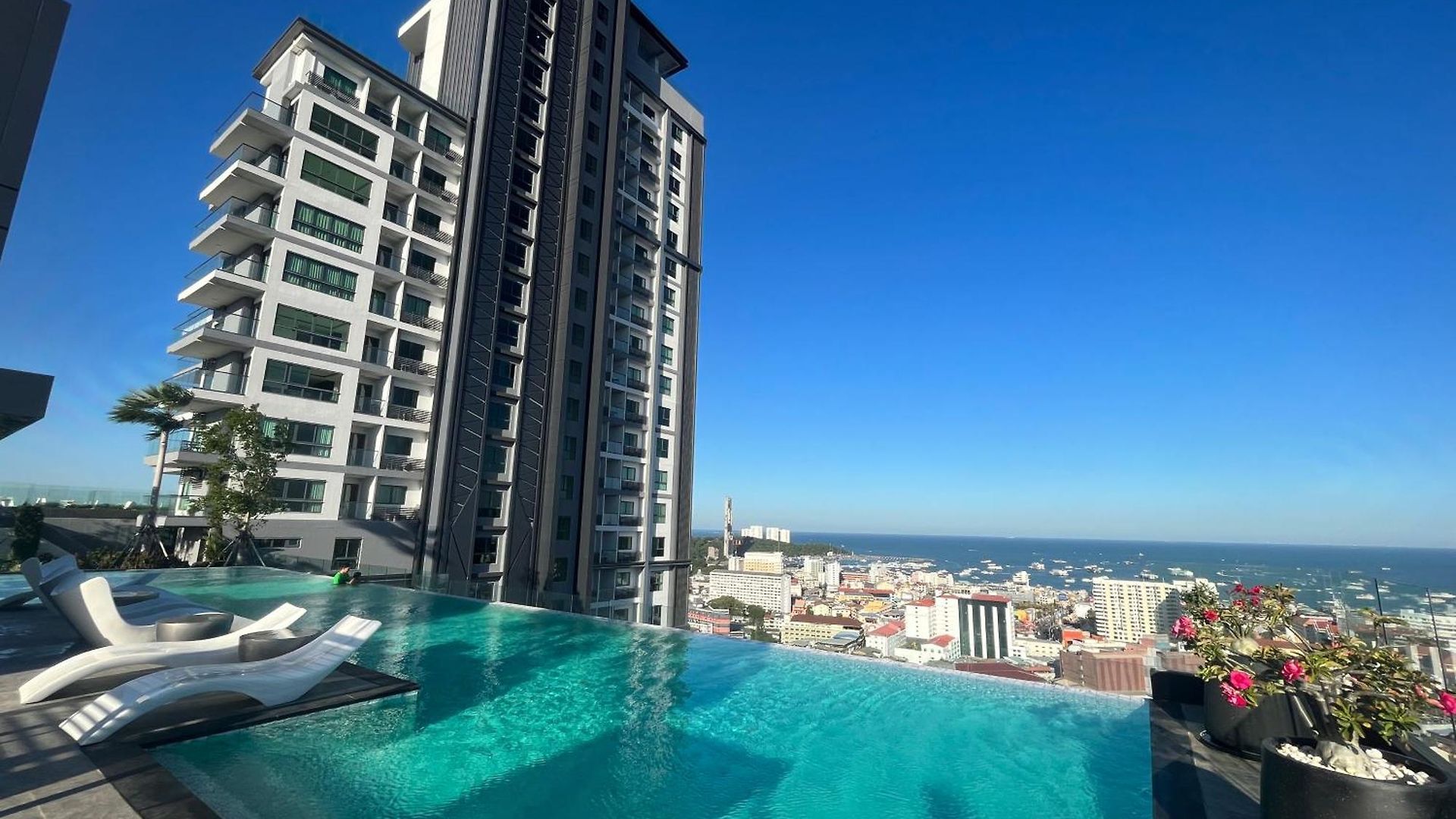 Apartment Arcadia Millennium Tower Pattaya