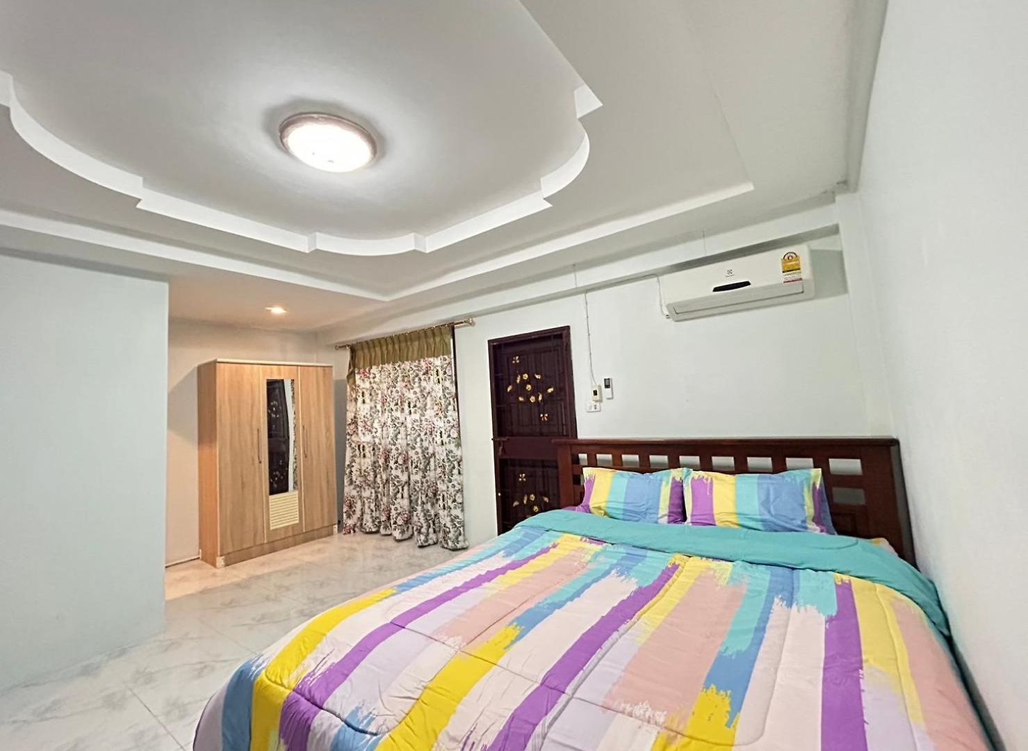 Sea Hill Phatamnak อพาร์ทเม้น