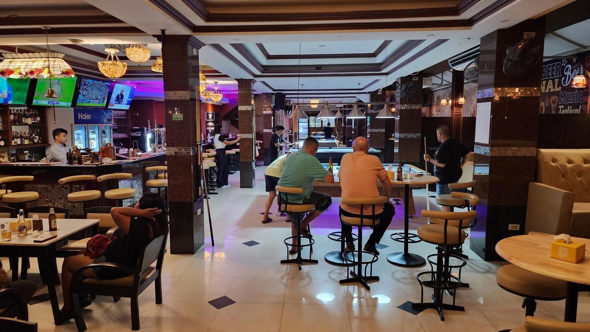 รักโรงแรม The Sports Hub Pattaya