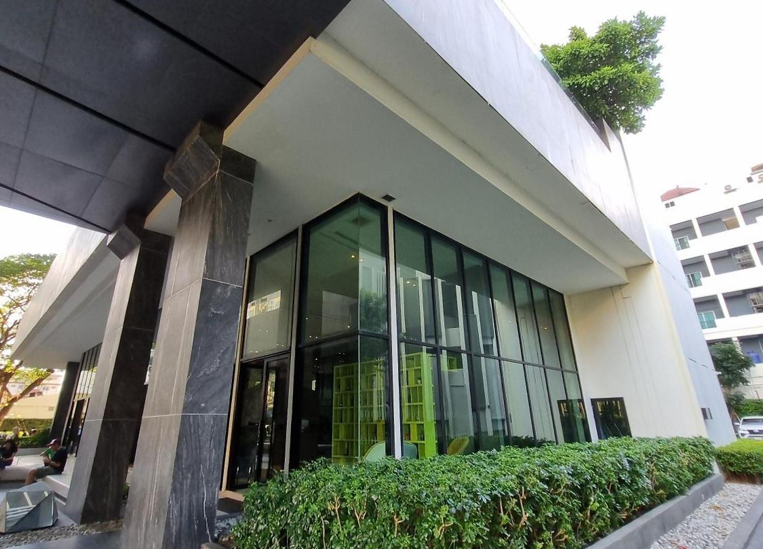 อพาร์ทเม้น The Base Location