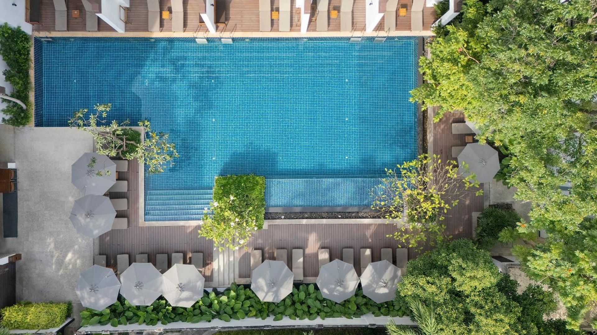 โรงแรม Woodlands