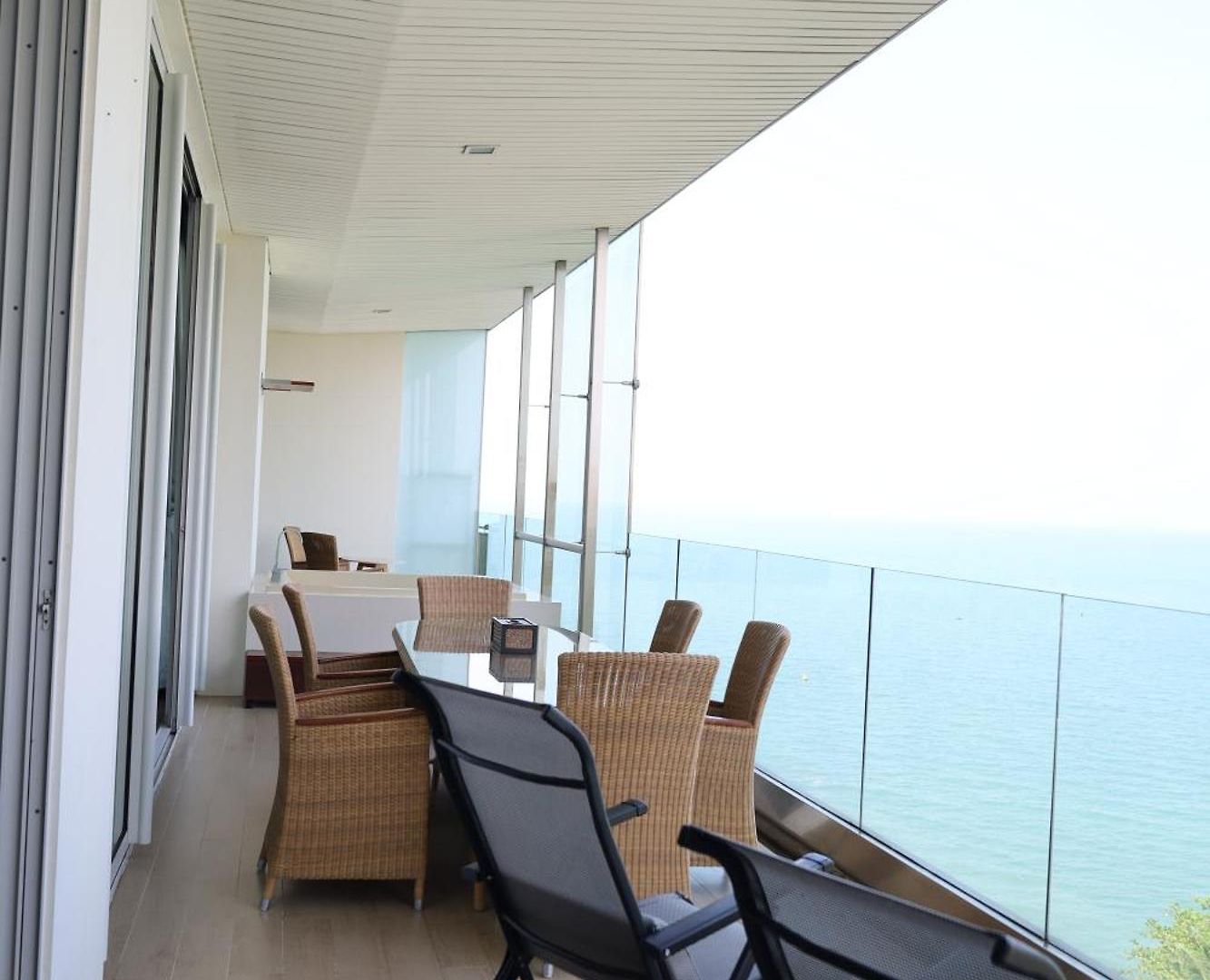 อพาร์ทเม้น Premium Oceanview *