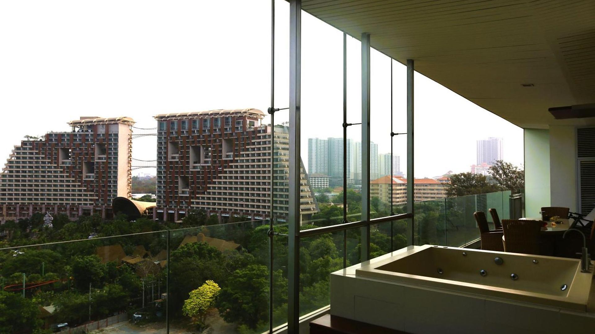 อพาร์ทเม้น Premium Oceanview