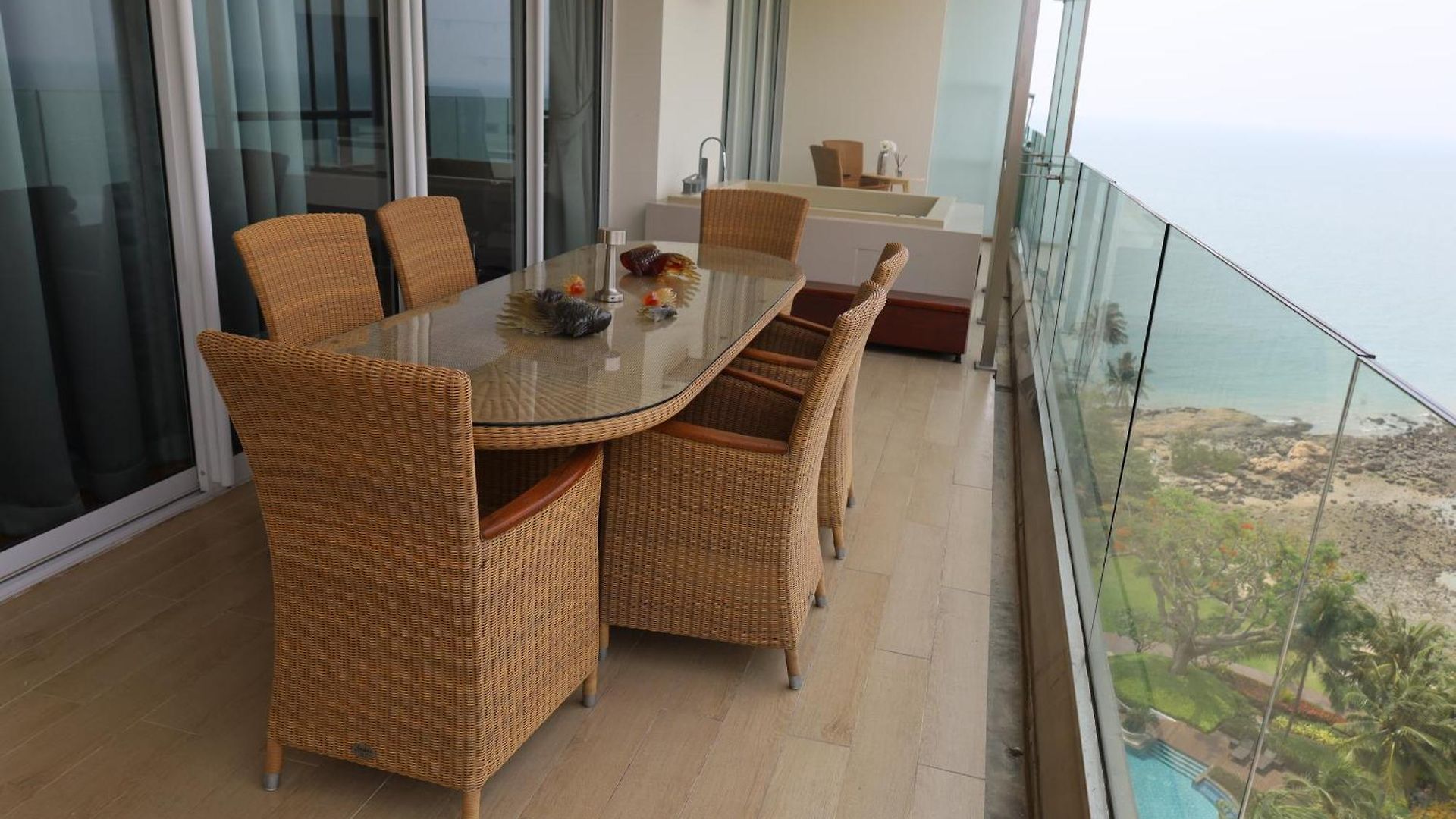 อพาร์ทเม้น Premium Oceanview Pattaya