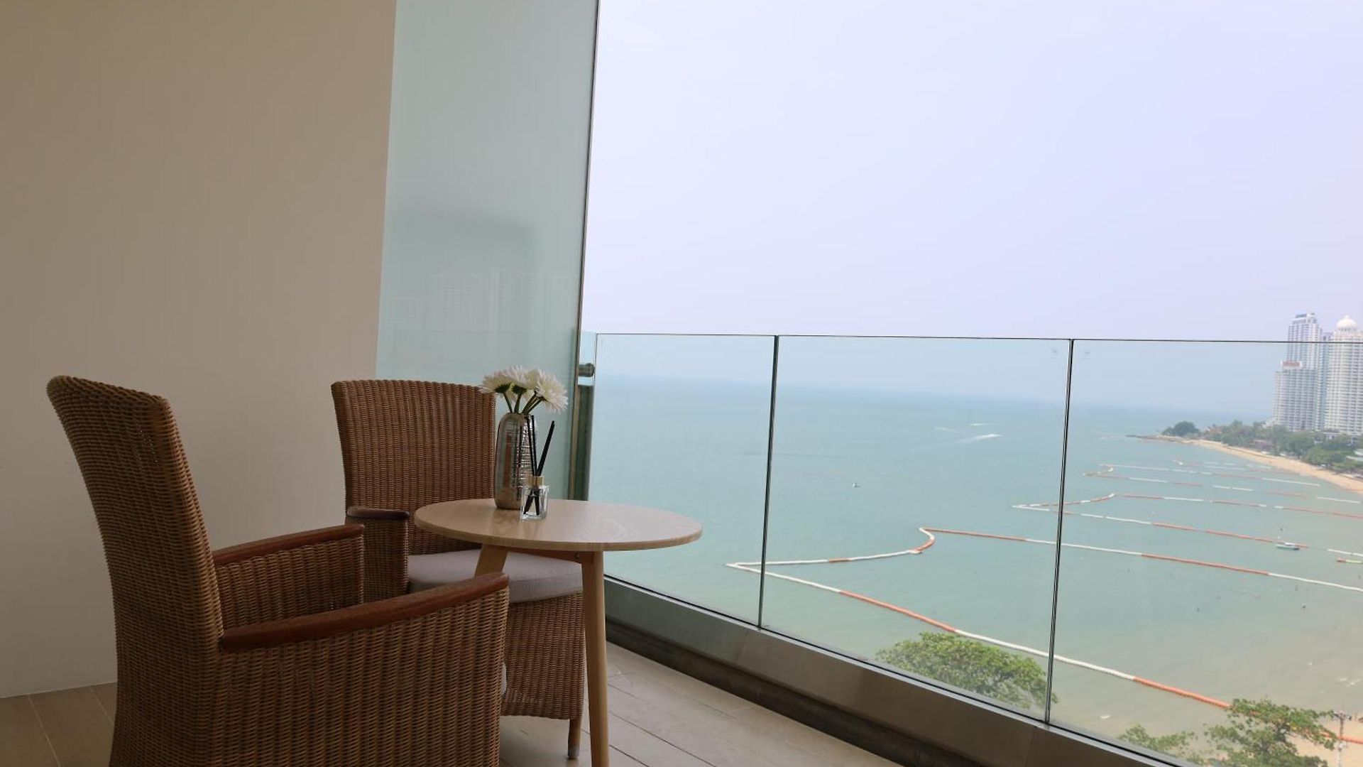 Premium Oceanview อพาร์ทเม้น Pattaya