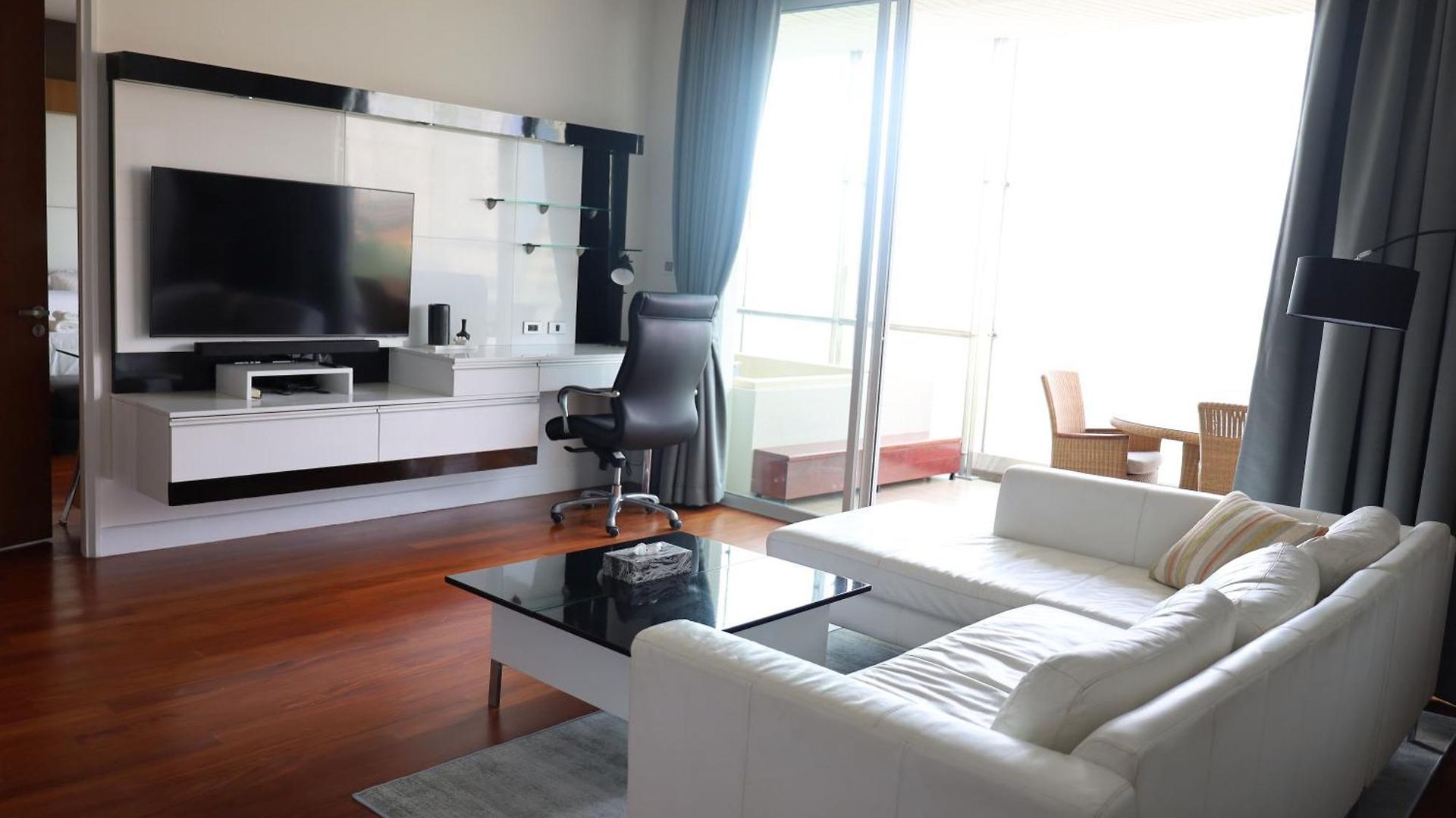อพาร์ทเม้น Premium Oceanview