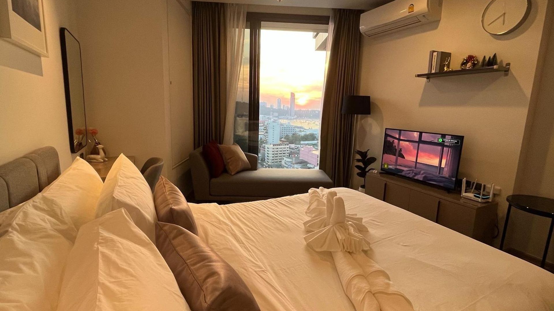 อพาร์ทเม้น The Edge Pattaya