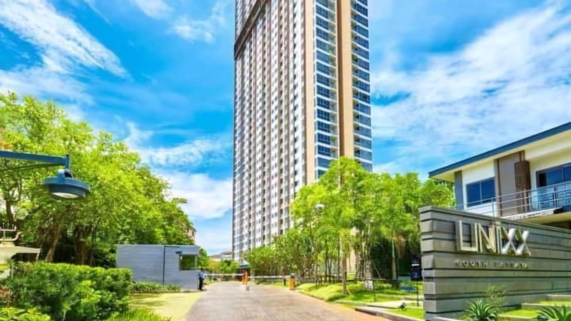 Unixx Seaview Pattaya