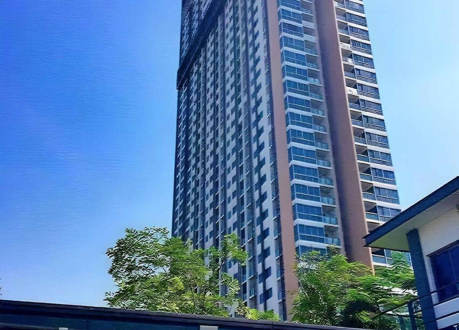 อพาร์ทเม้น Unixx Seaview Pattaya