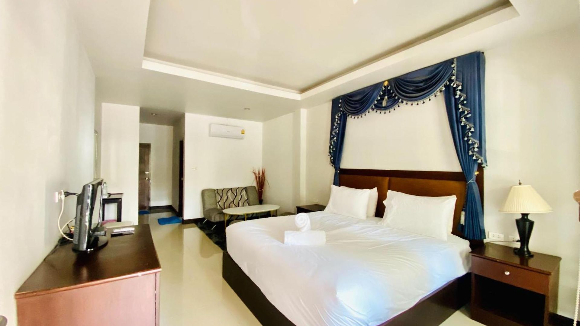 The Leaf&pool Kohlarn เดอะลีฟ&พลู ที่พักเกาะล้าน โรงแรม *