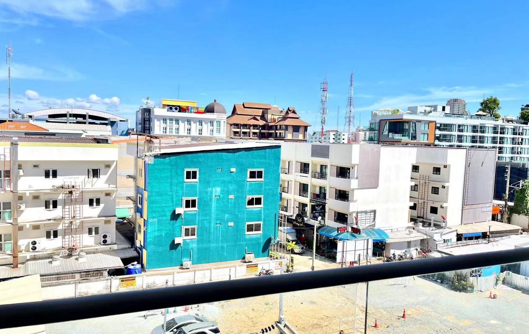 芭提雅中心地带 Centara Avenue 一房公寓 6楼 紧邻海滩，酒吧街，高速互联网 อพาร์ทเม้น Pattaya