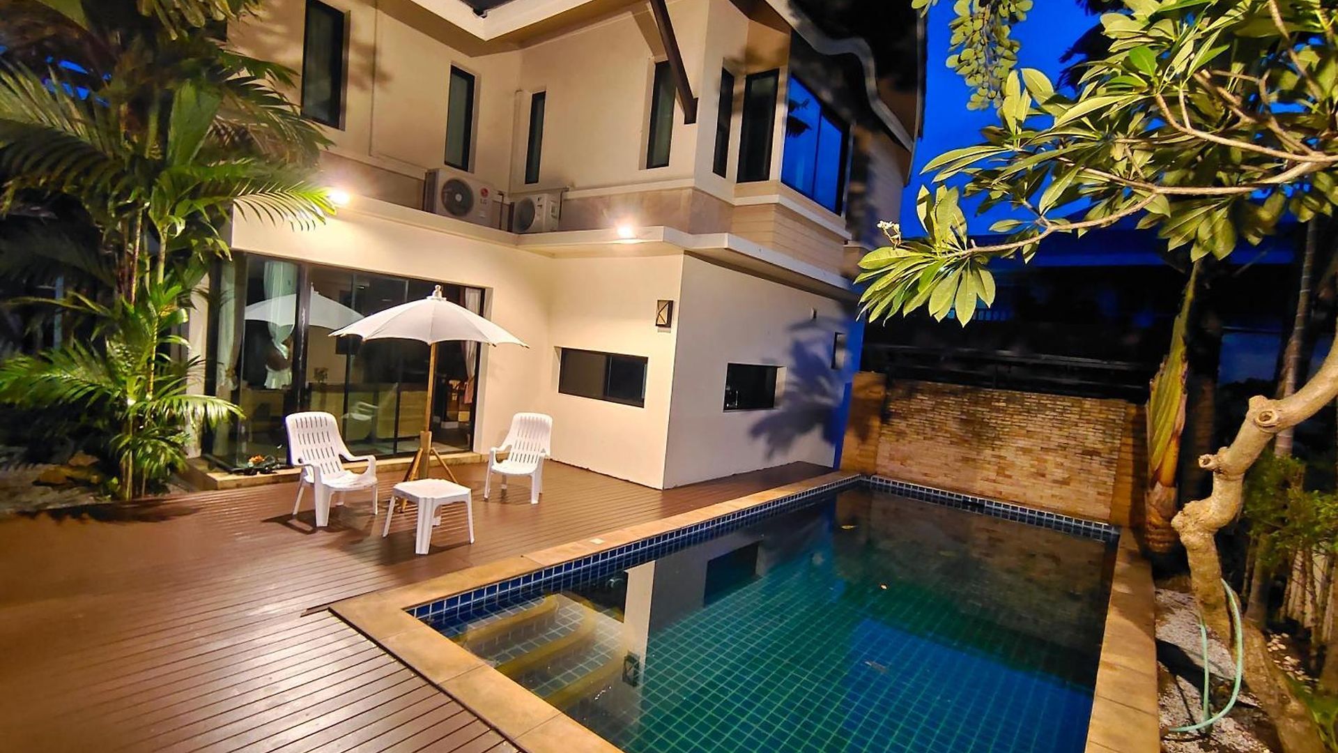 Baan Natcha วิลล่า *