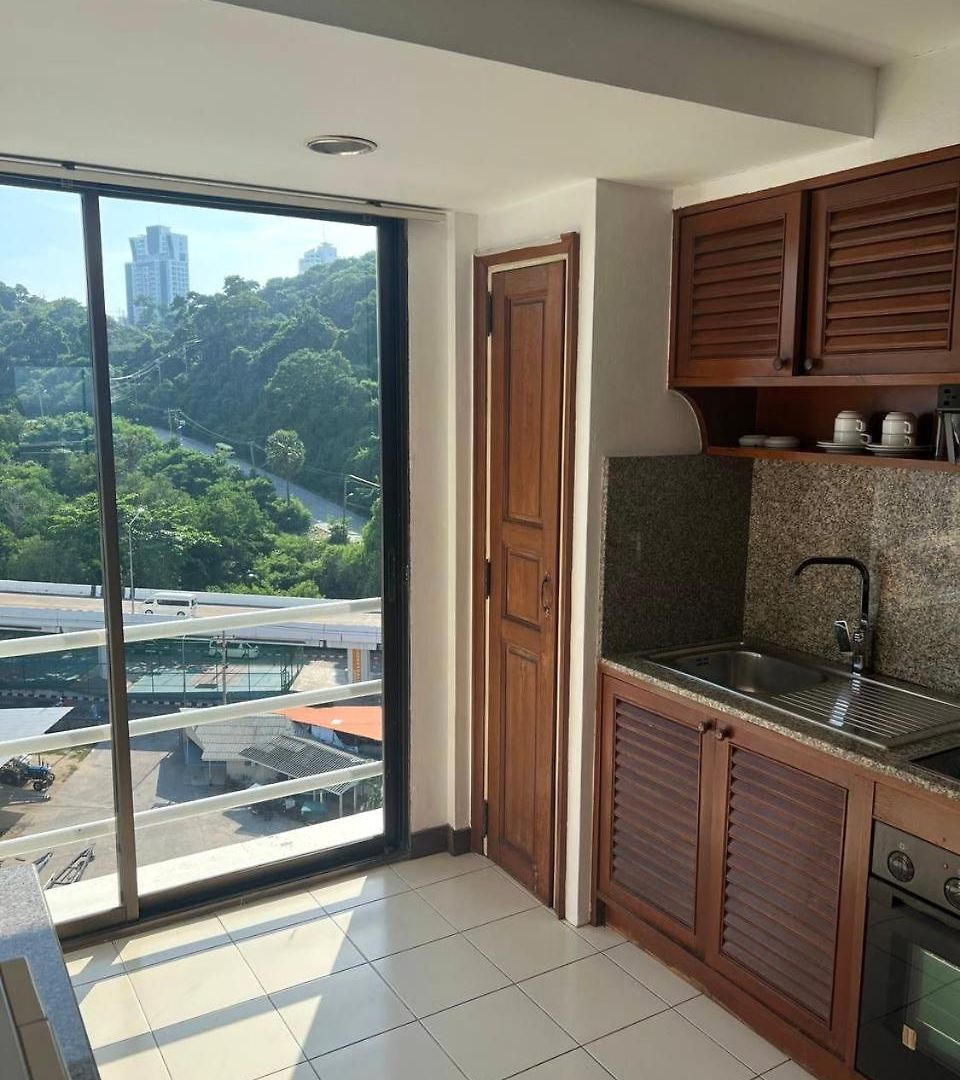 โรงแรม The Monaco 3*