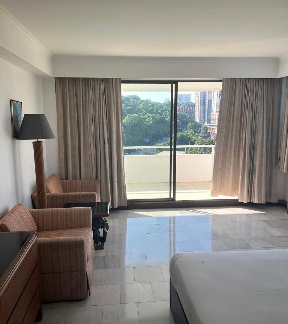โรงแรม The Monaco 3*