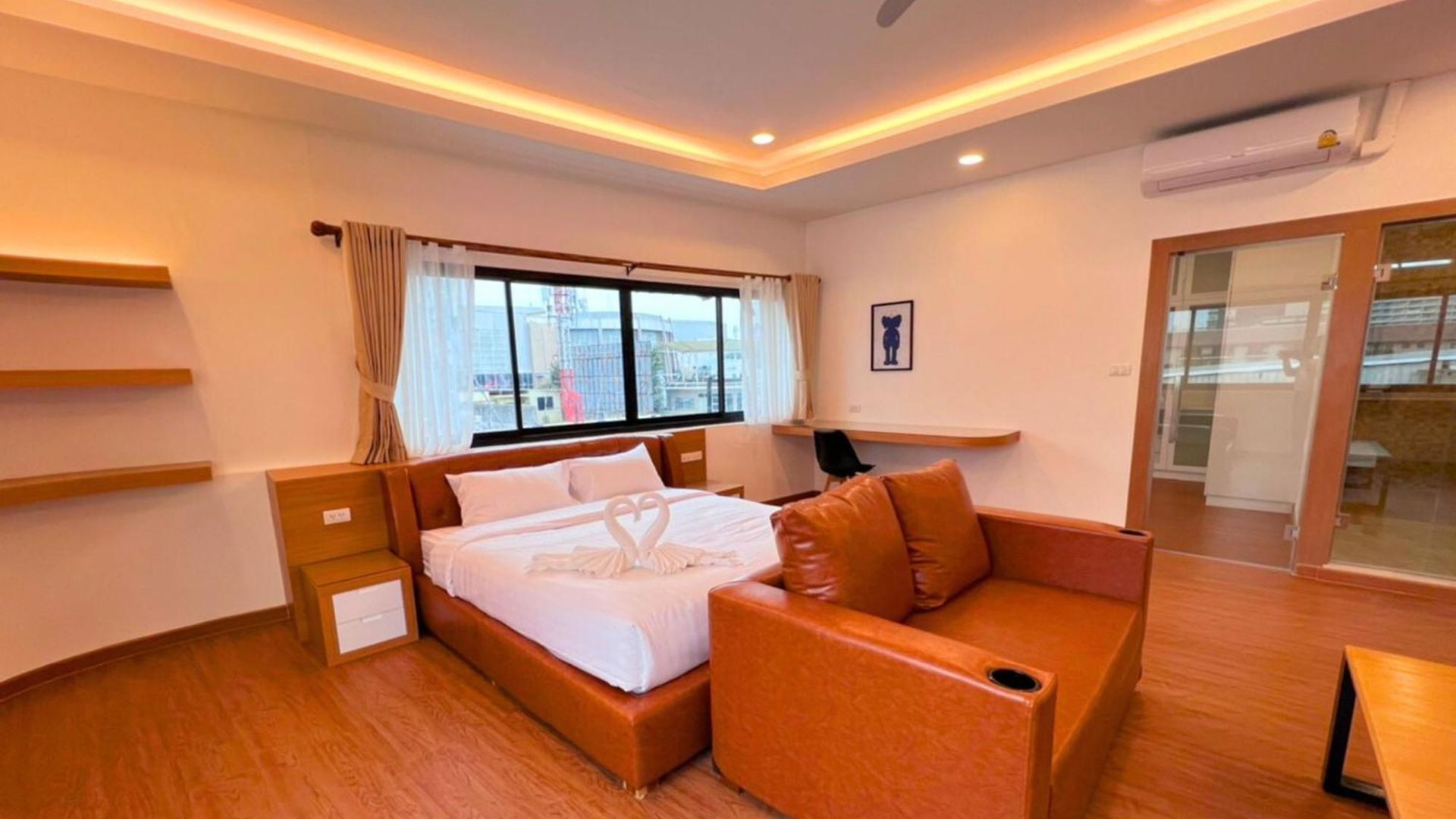 The Hotel 3*