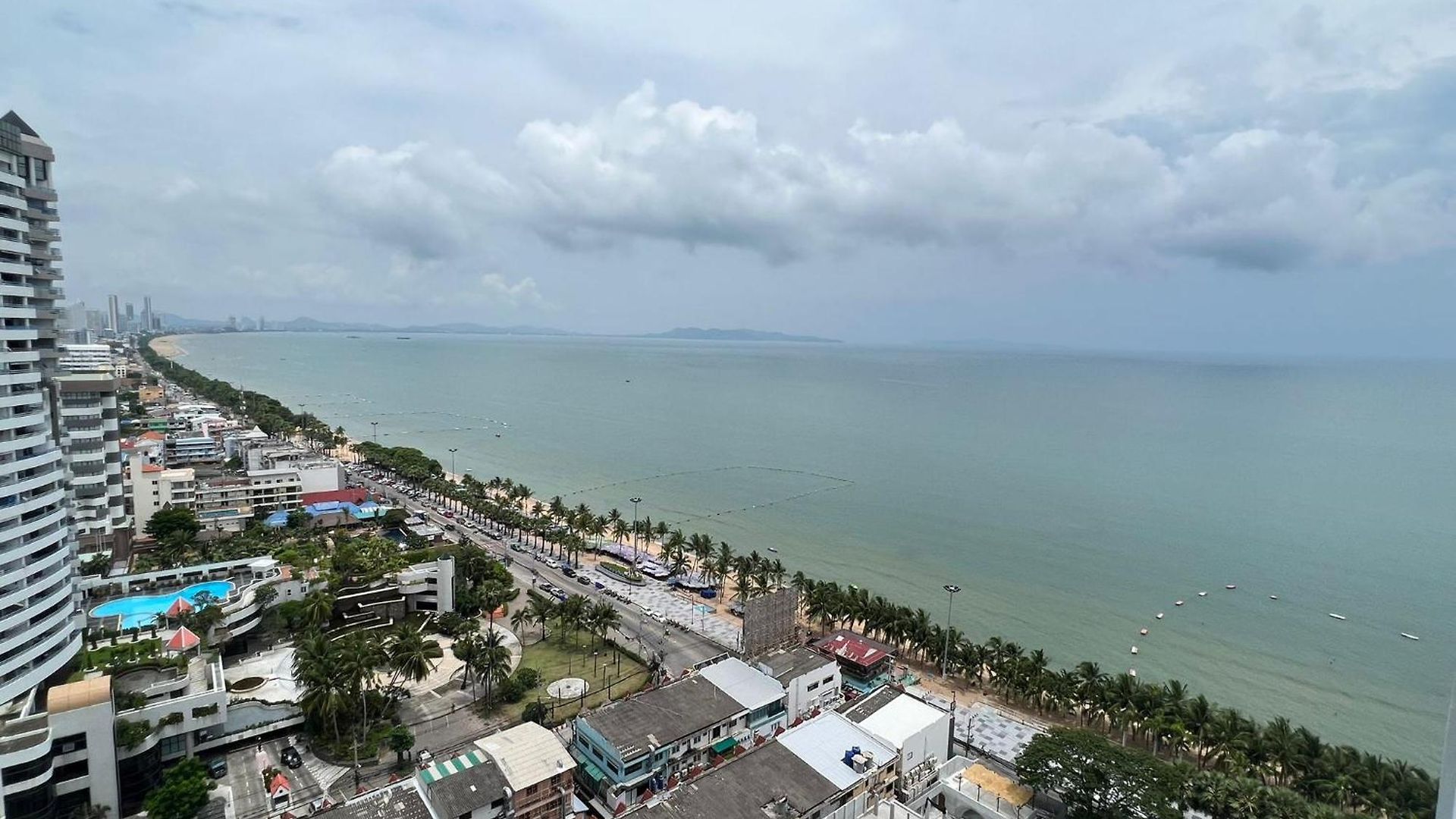 Viewtalay Beachfront By Nd อพาร์ทเม้น