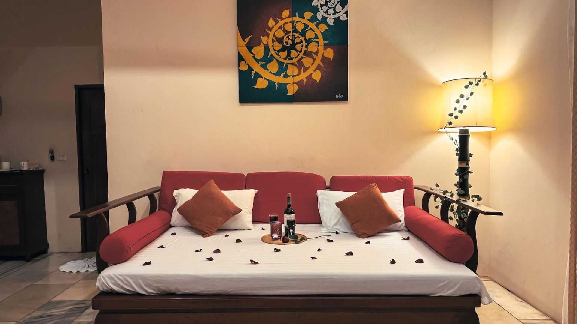 โรงแรม Raya Private Pool Pattaya