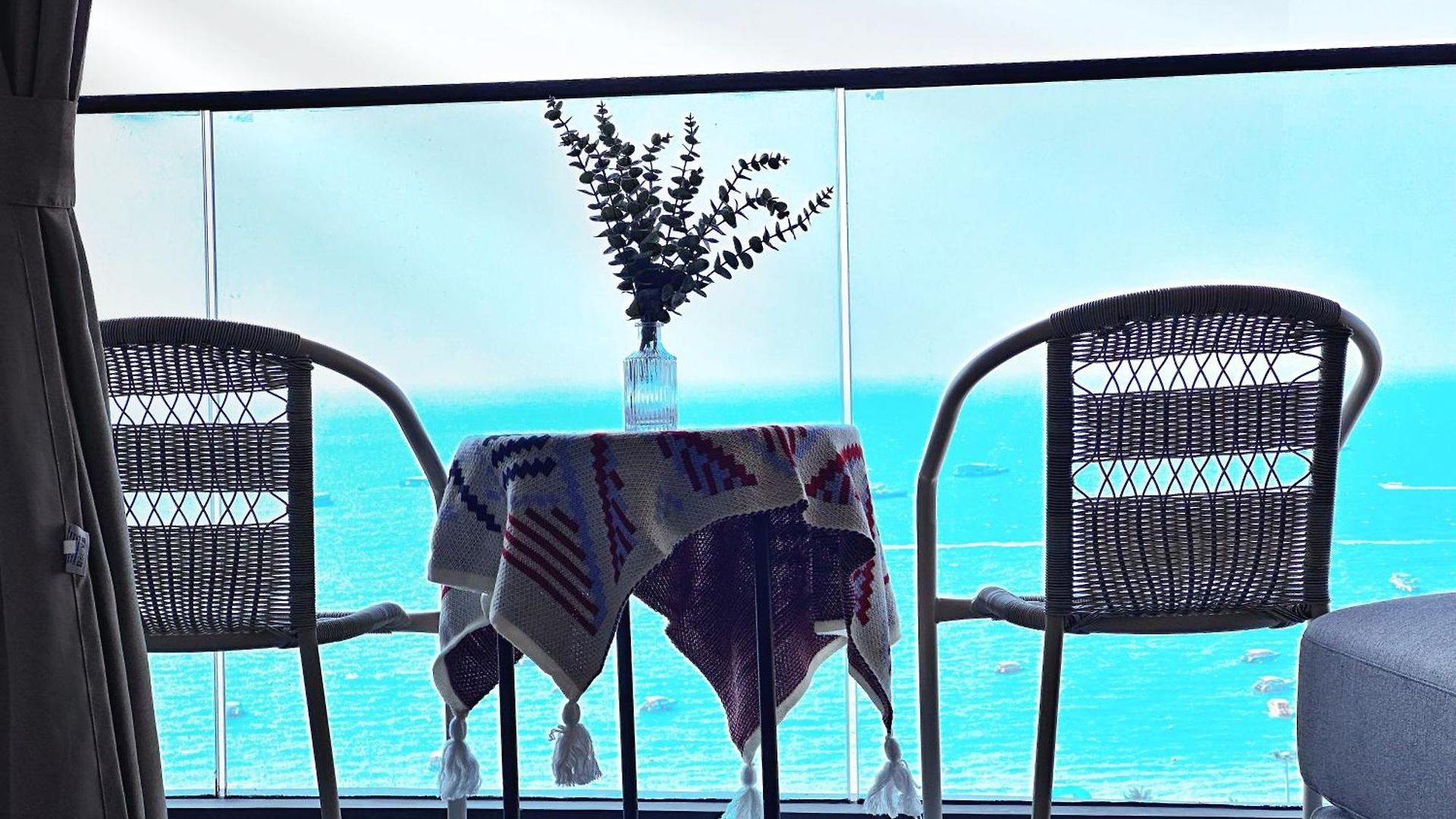 อพาร์ทเม้น Edge Sea View Pattaya