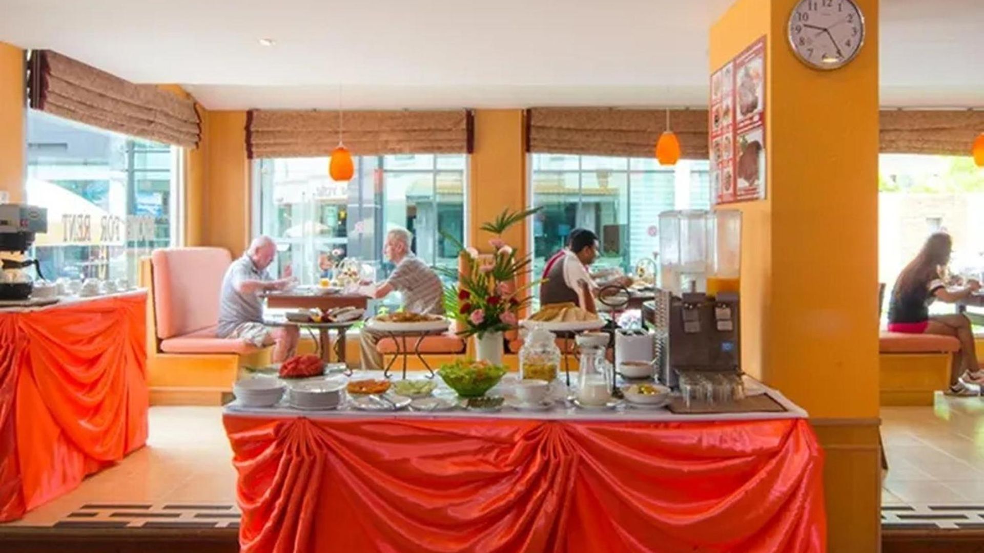 Eastiny Bella Vista โรงแรม