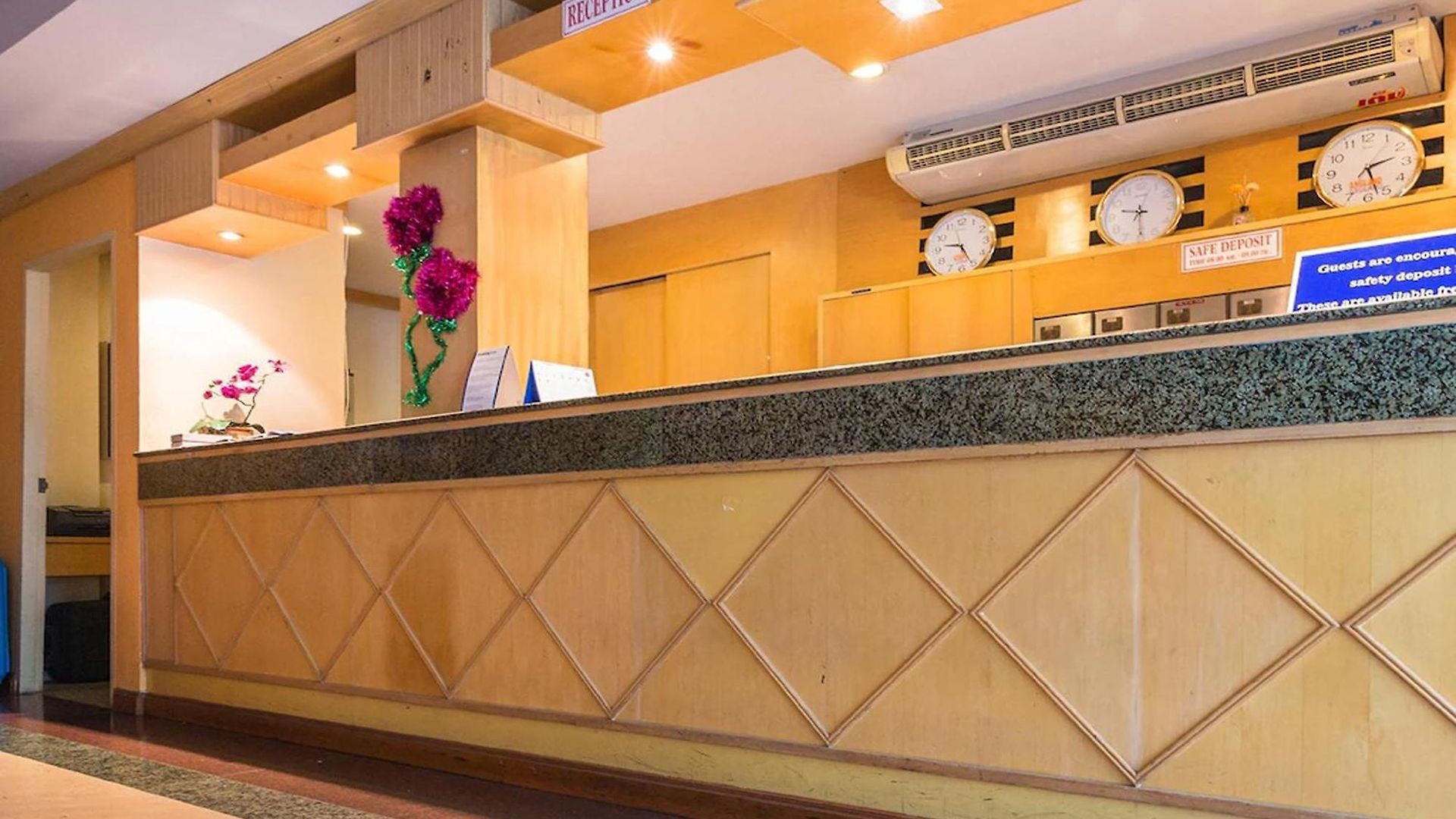 Eastiny Bella Vista โรงแรม