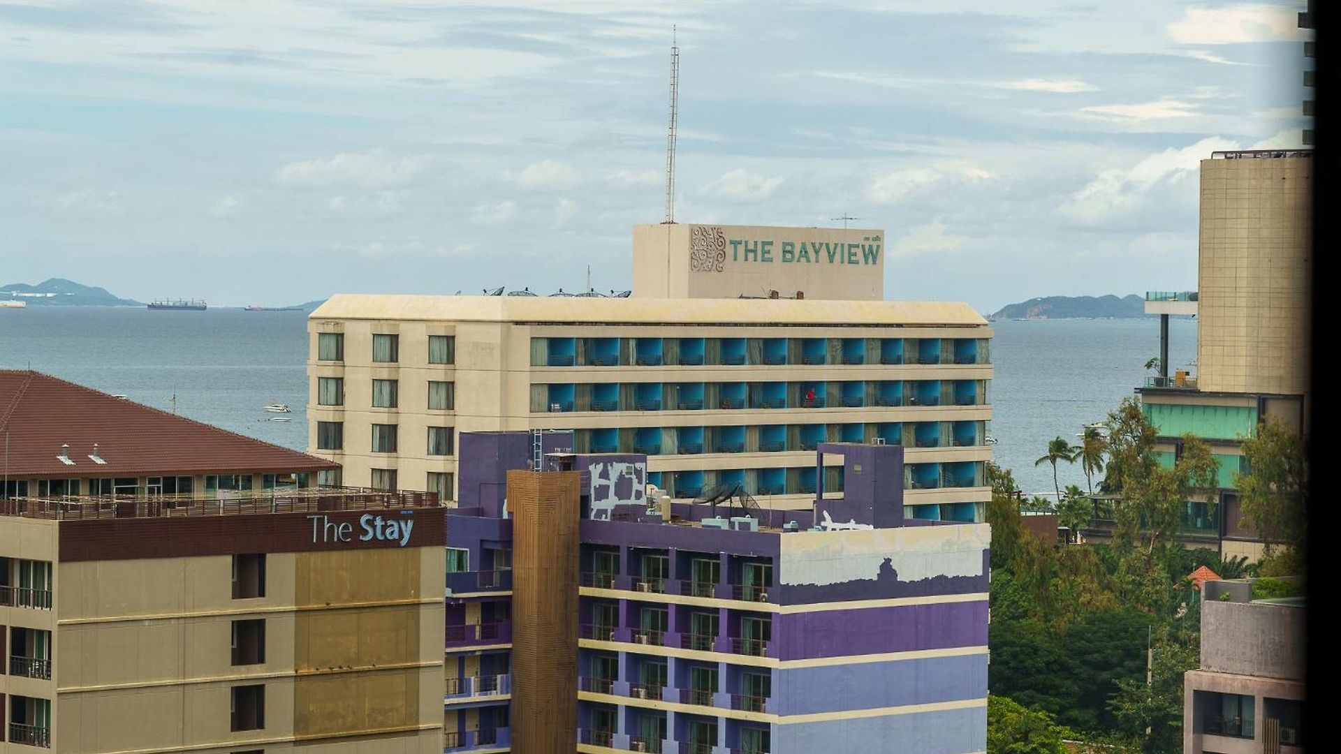 อพาร์ทเม้น Pattaya Central Suites *