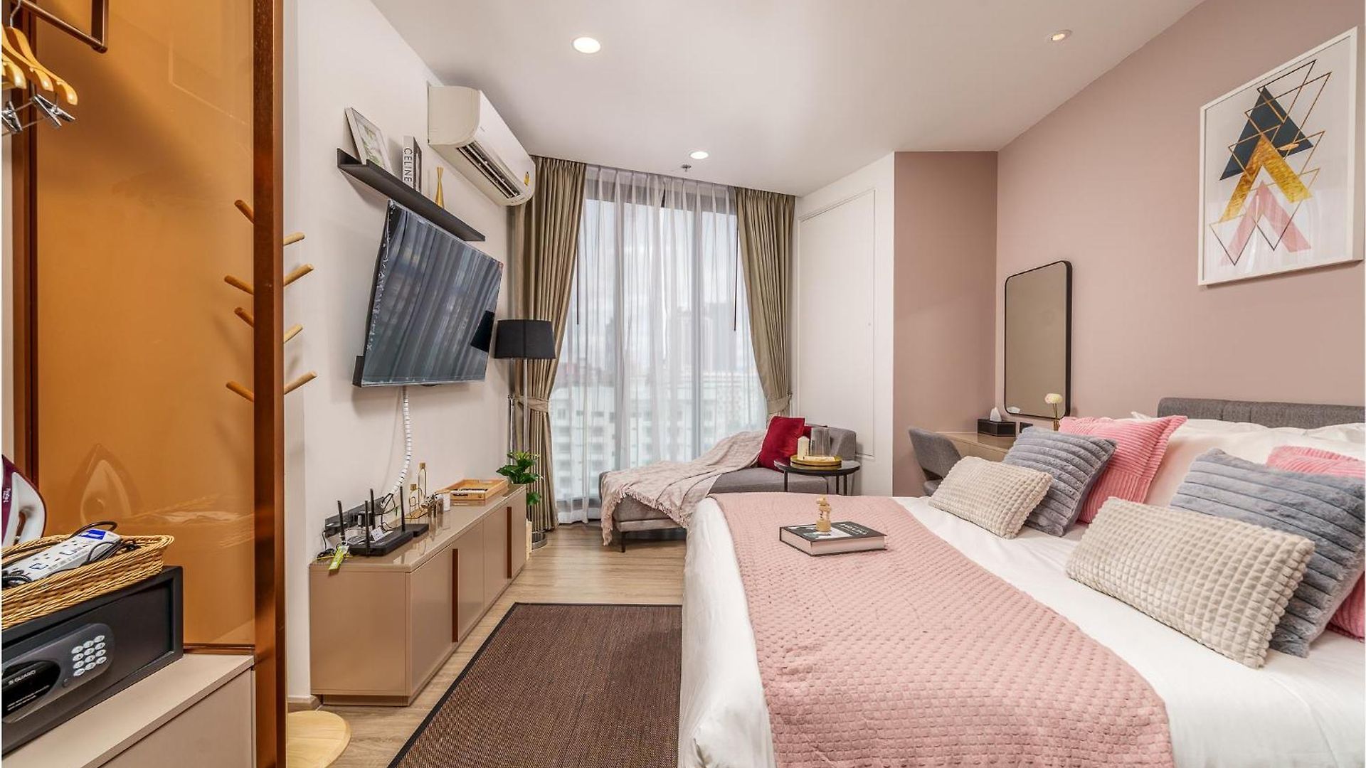 อพาร์ทเม้น Pattaya Central Suites Pattaya