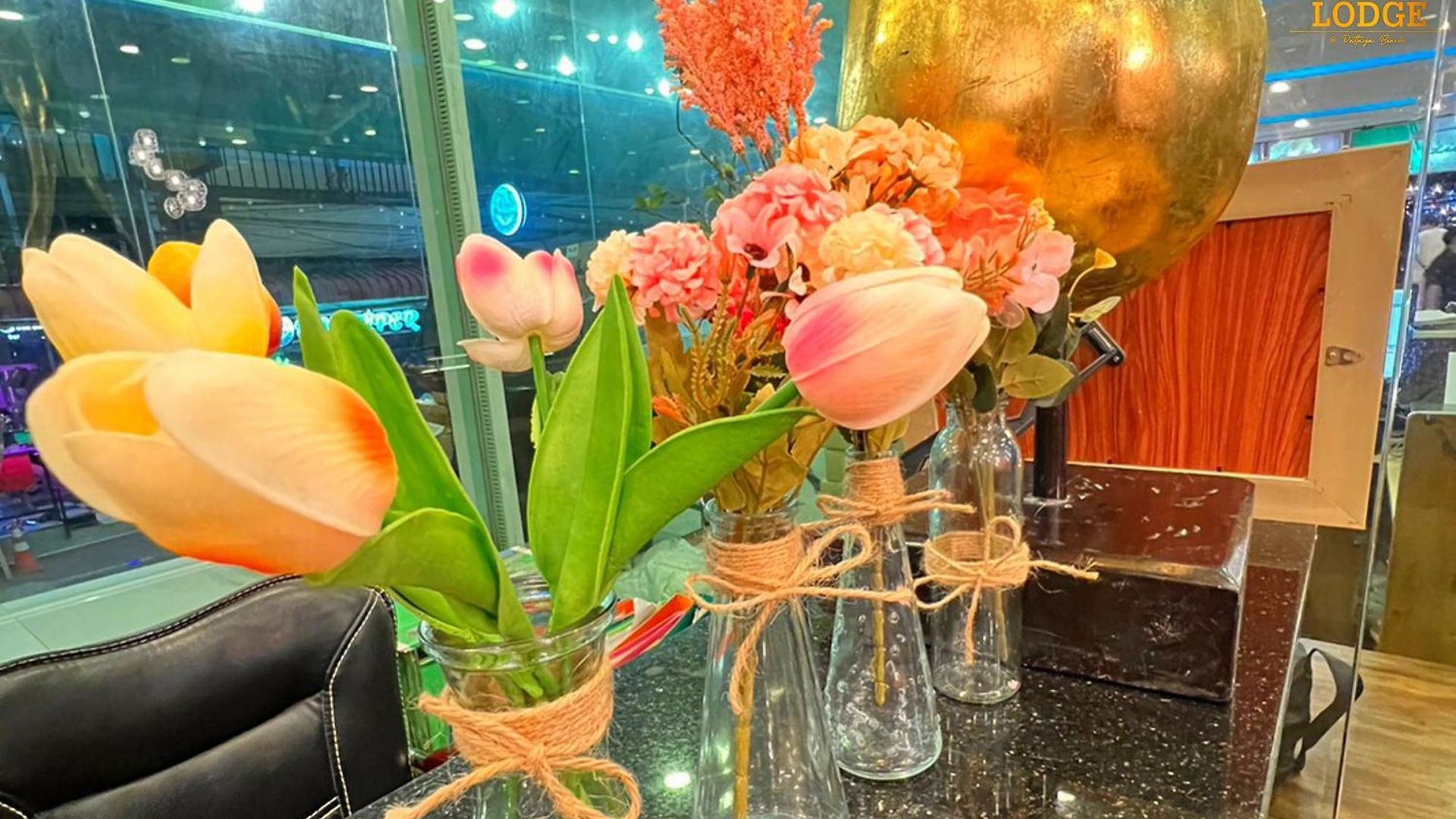 เดอะพรีวี่ โรงแรม