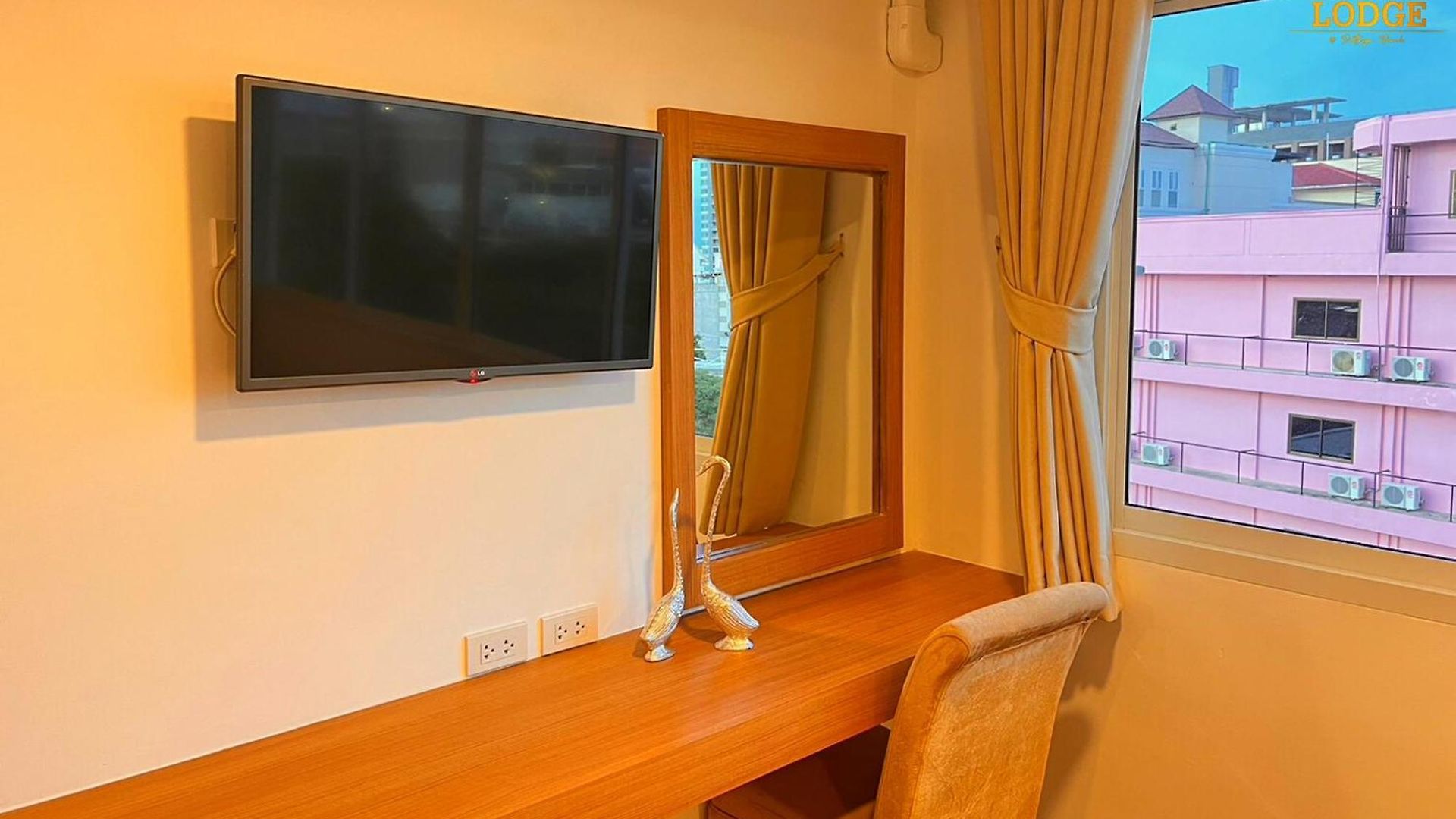 เดอะพรีวี่ โรงแรม Pattaya