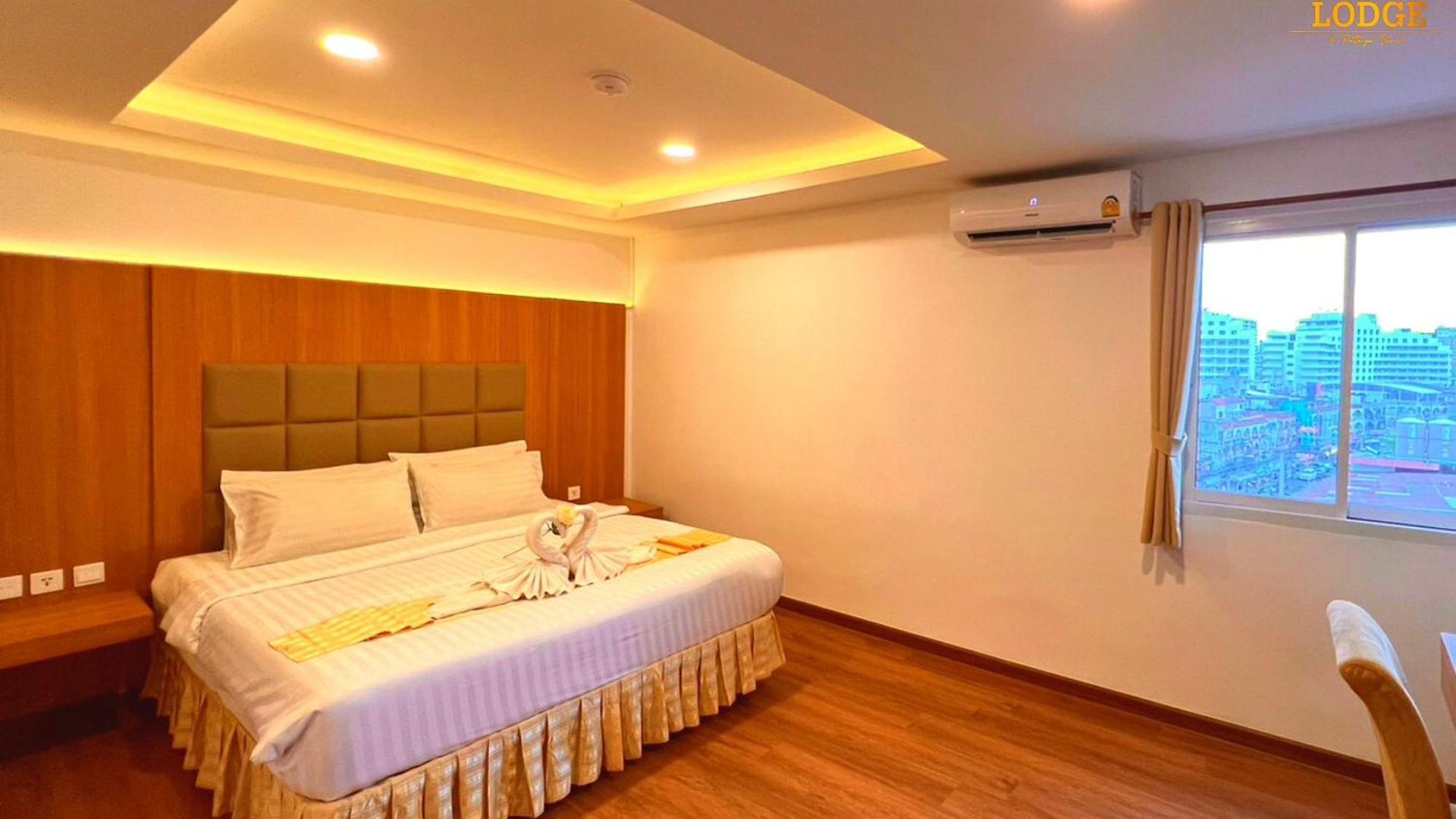 เดอะพรีวี่ โรงแรม